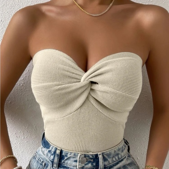 Boho Knit Bandeau Twisted Front Cropped Tube Top - Picture 5 of 16